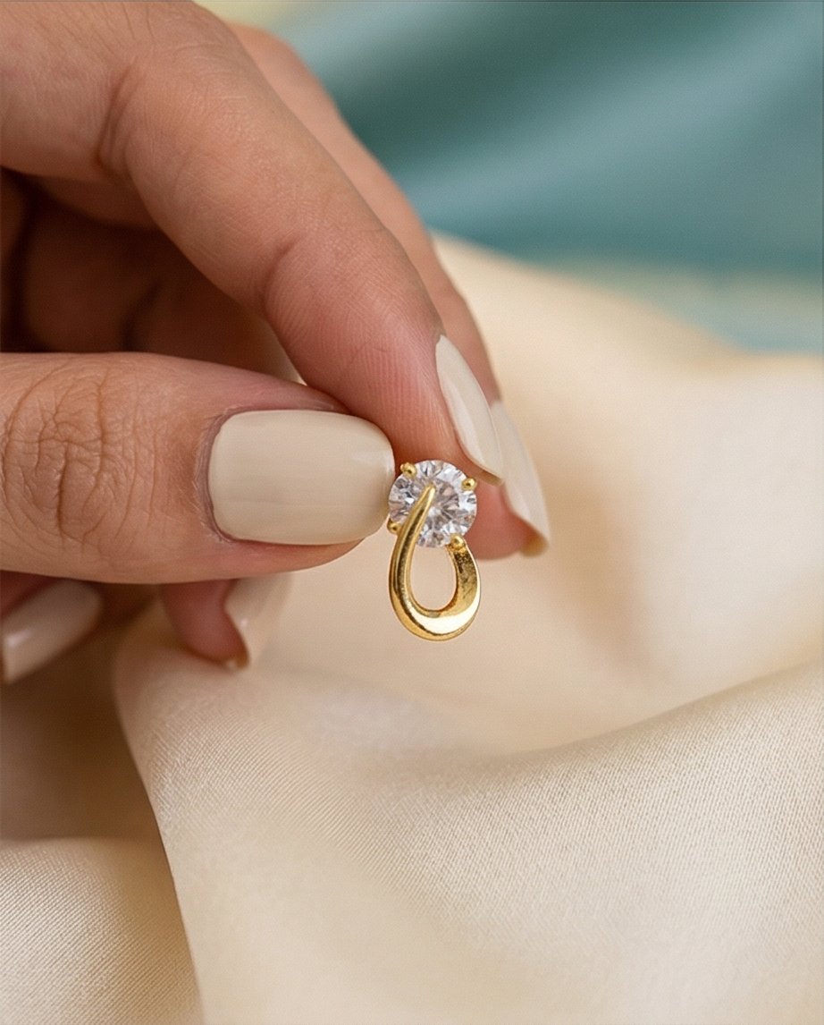 SST 216 | SINGLE DIAMOND EARRING
