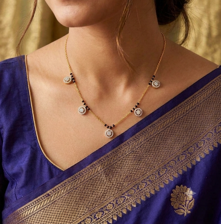 SST 396FC | SPARKLING CIRCLE CHARM MANGALSUTRA