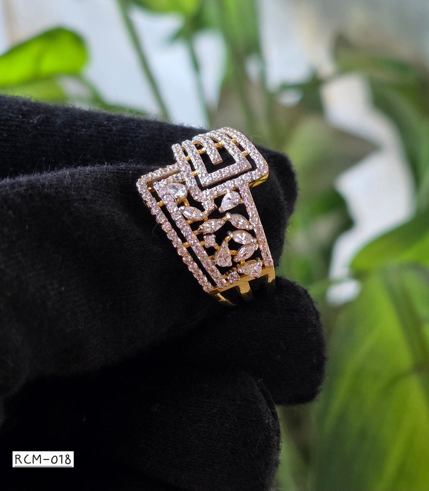 RCM 018 | RING