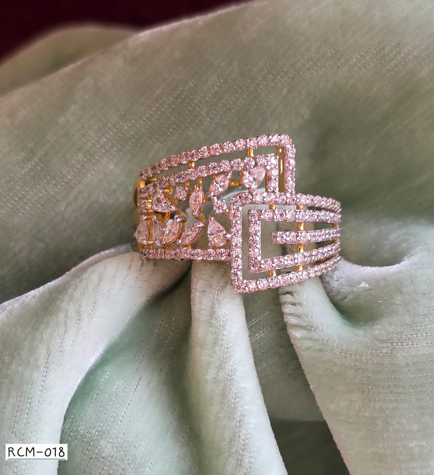 RCM 018 | RING