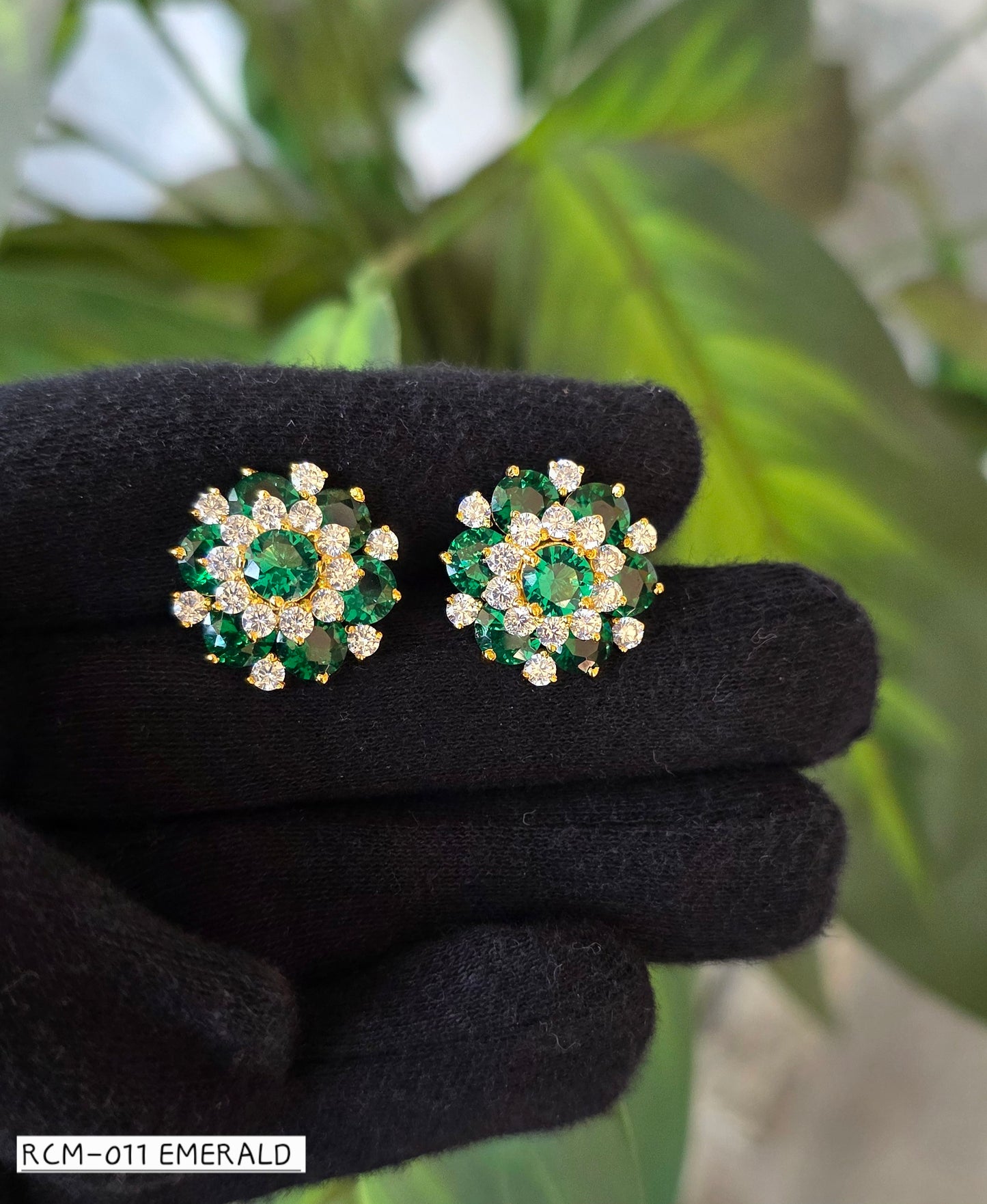 RCM 011 EMERALD | EARRINGS