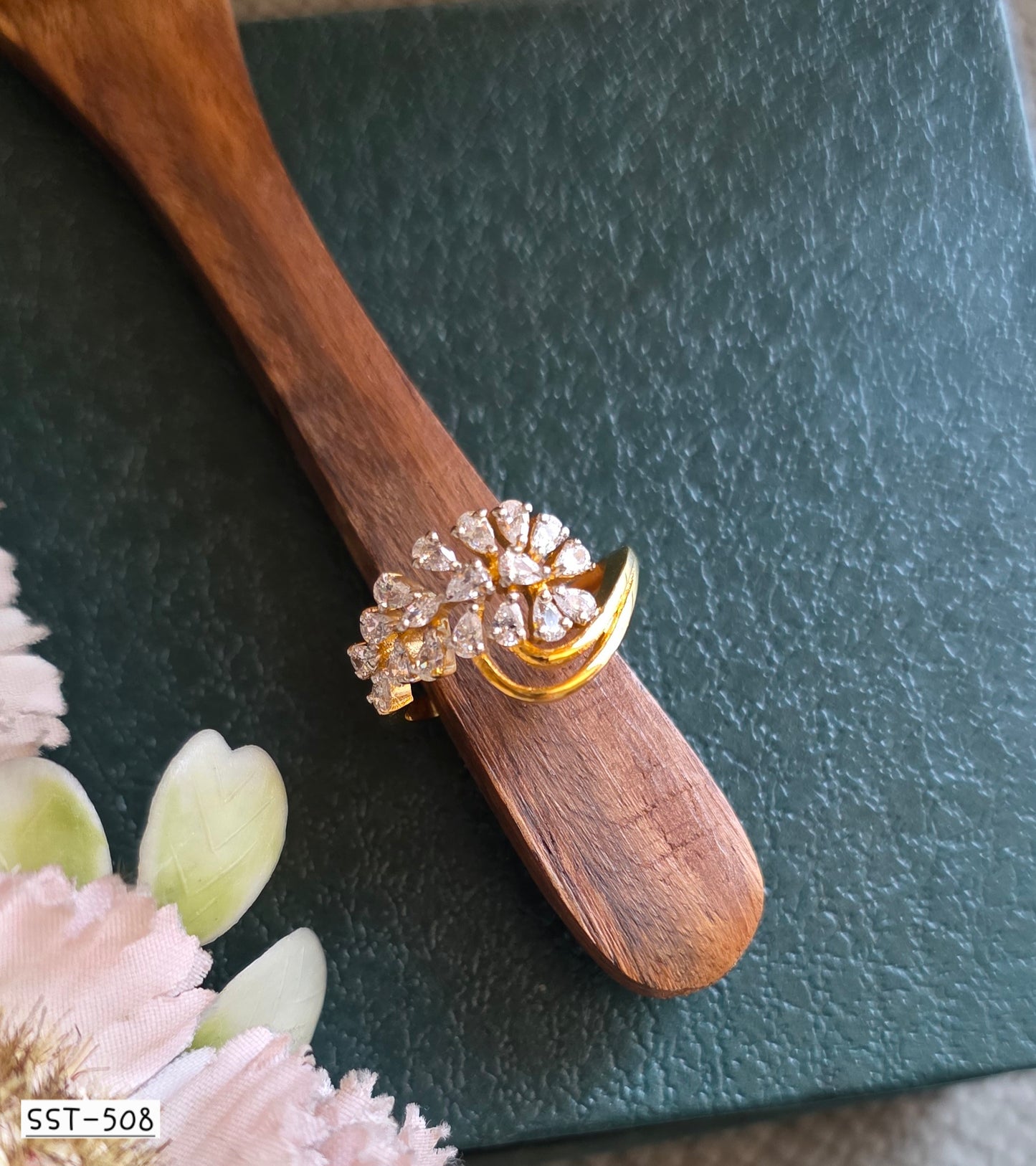 SST 508 | BRILLIANT BLOOM RING