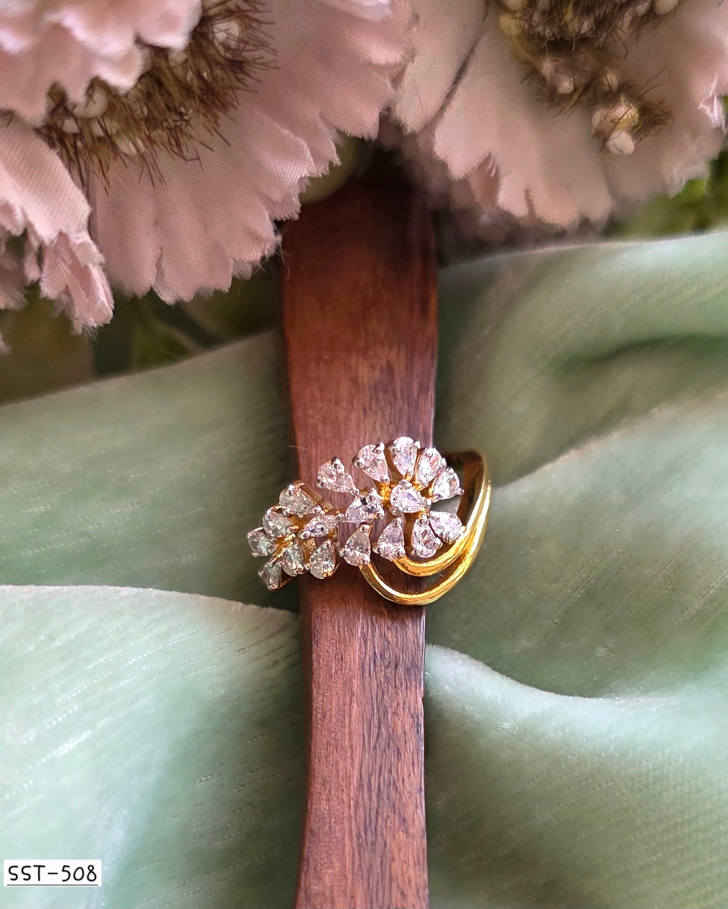 SST 508 | BRILLIANT BLOOM RING
