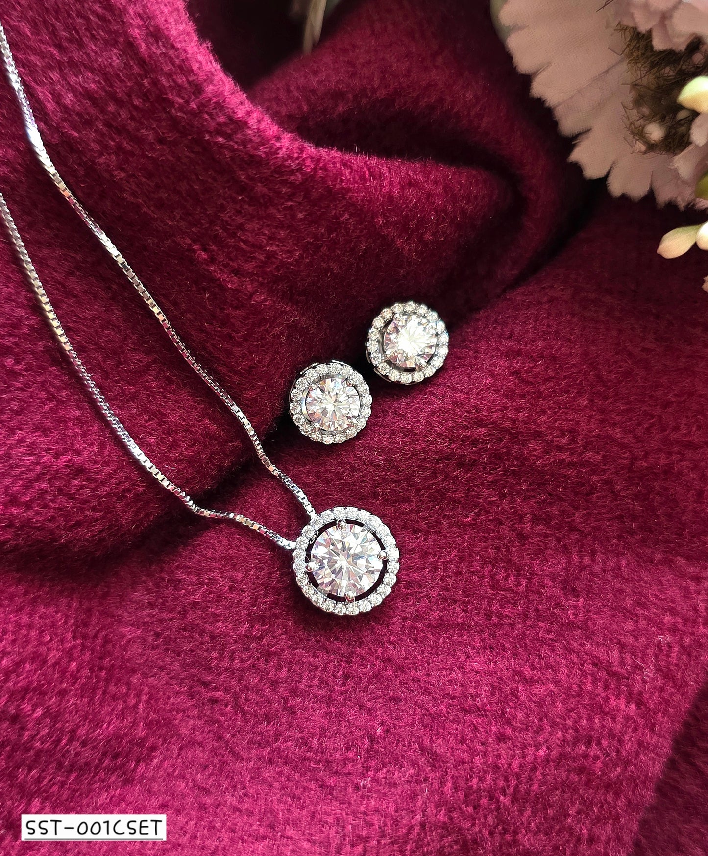 SST 001C SET | SPARKLING ELEGANCE PENDANT CHAIN AND EARRINGS SET