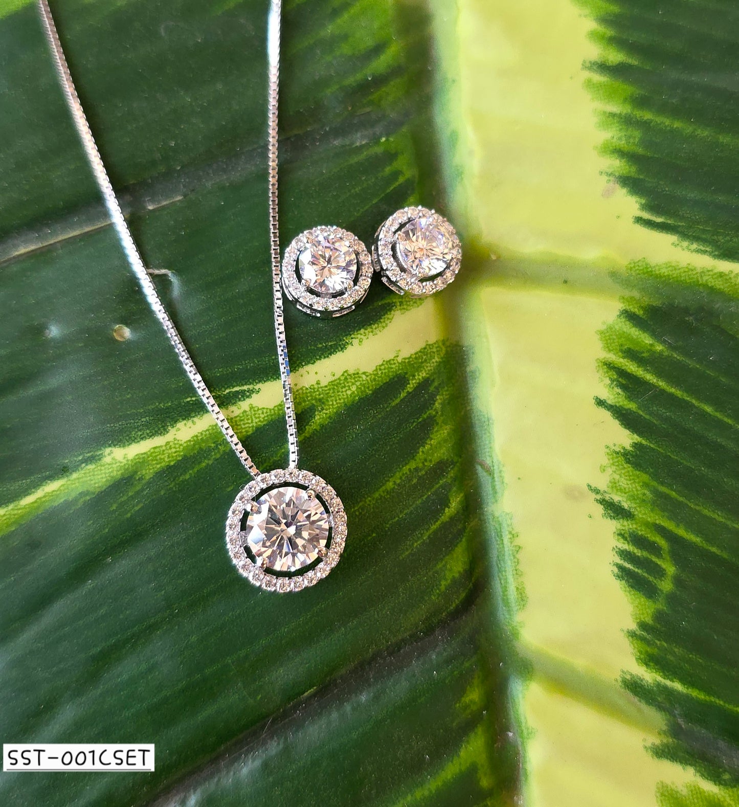 SST 001C SET | SPARKLING ELEGANCE PENDANT CHAIN AND EARRINGS SET