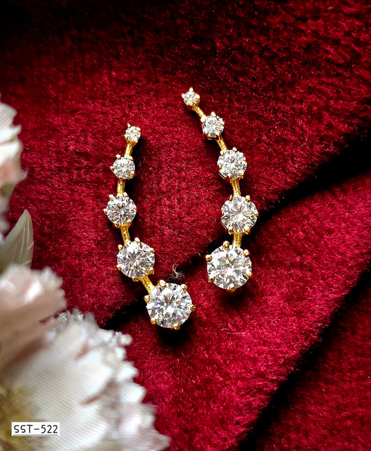 SST 522 | SPARKLING CRYSTAL EAR CUFF