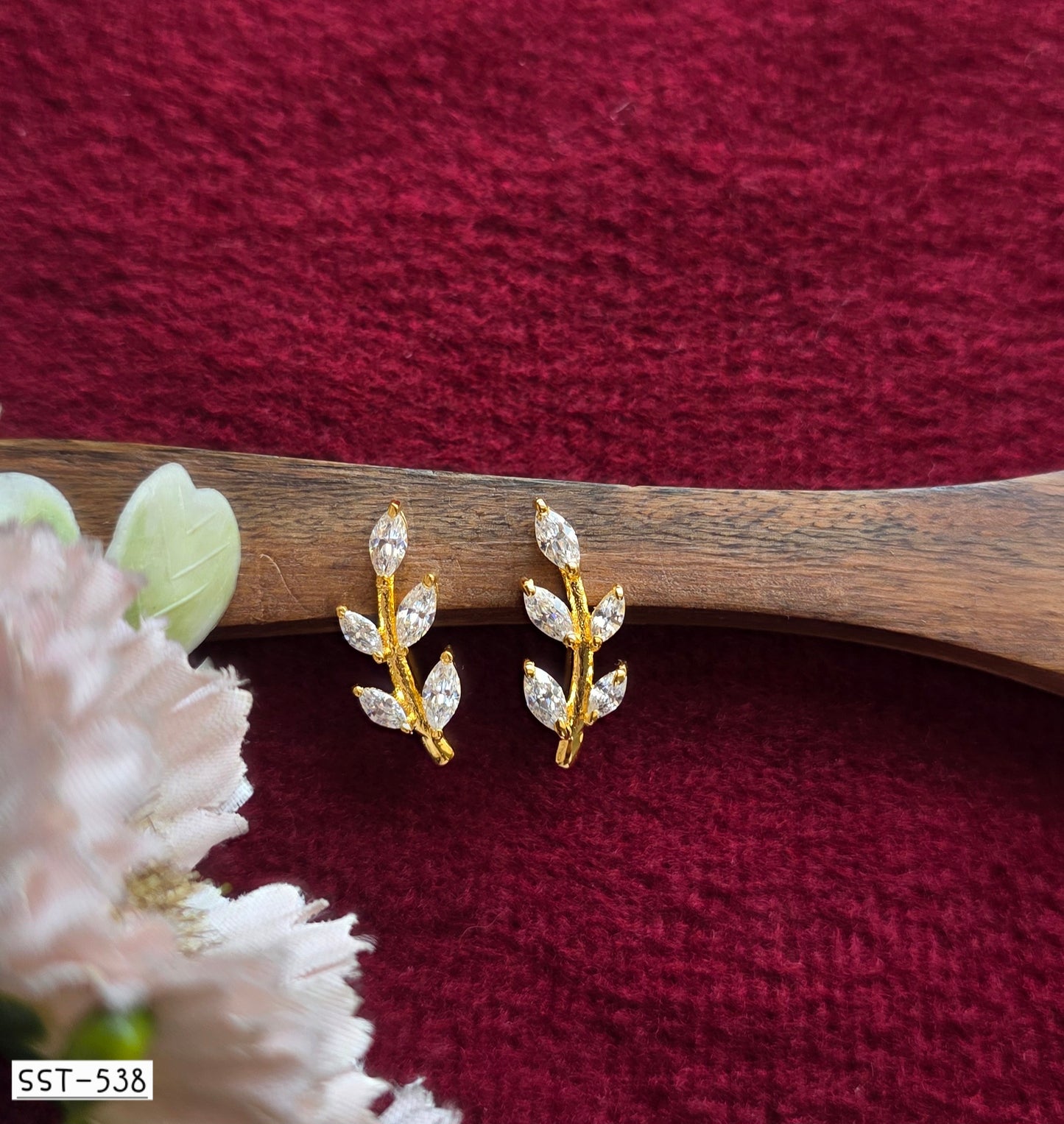 SST 538 | LEAFY EARCUFF EARRINGS