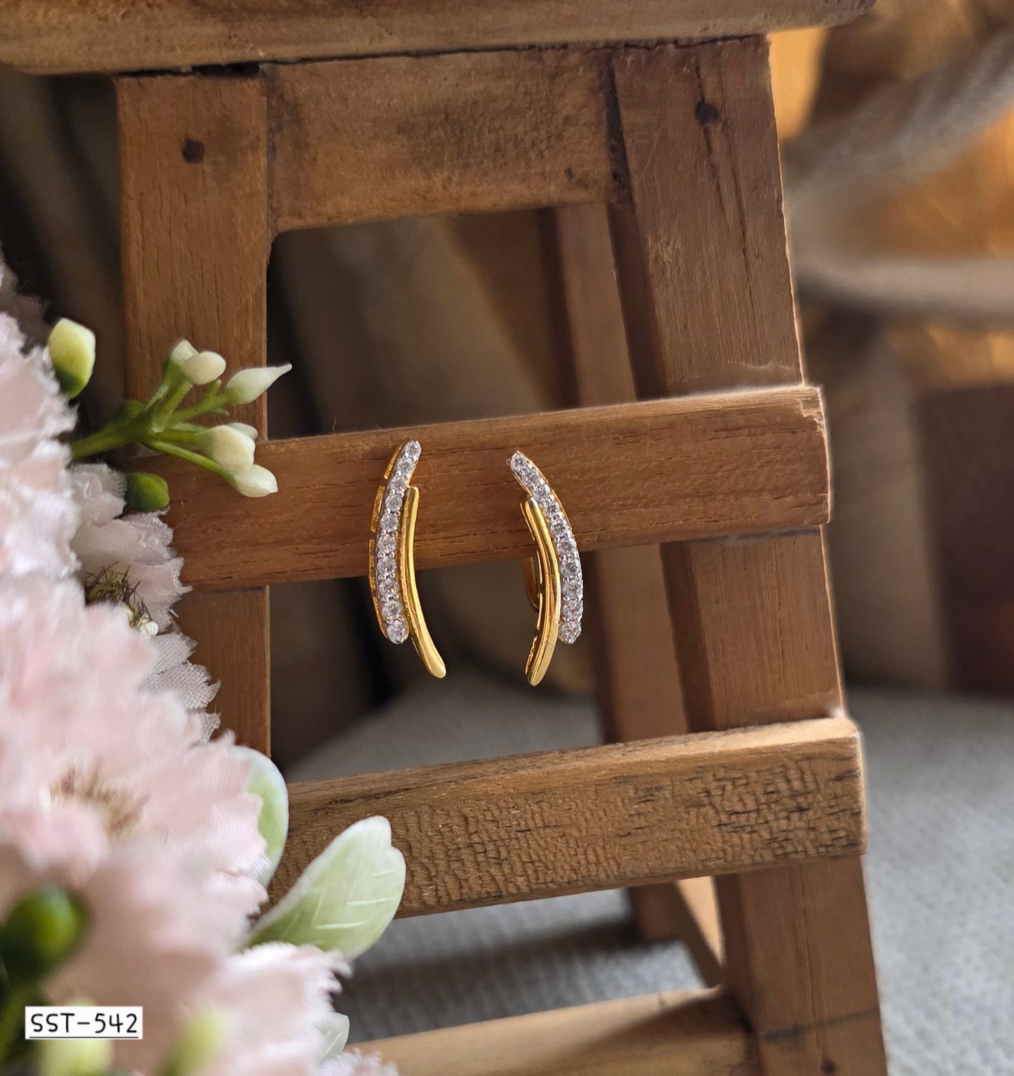SST 542 | RADIANT EARCUFF CHARM