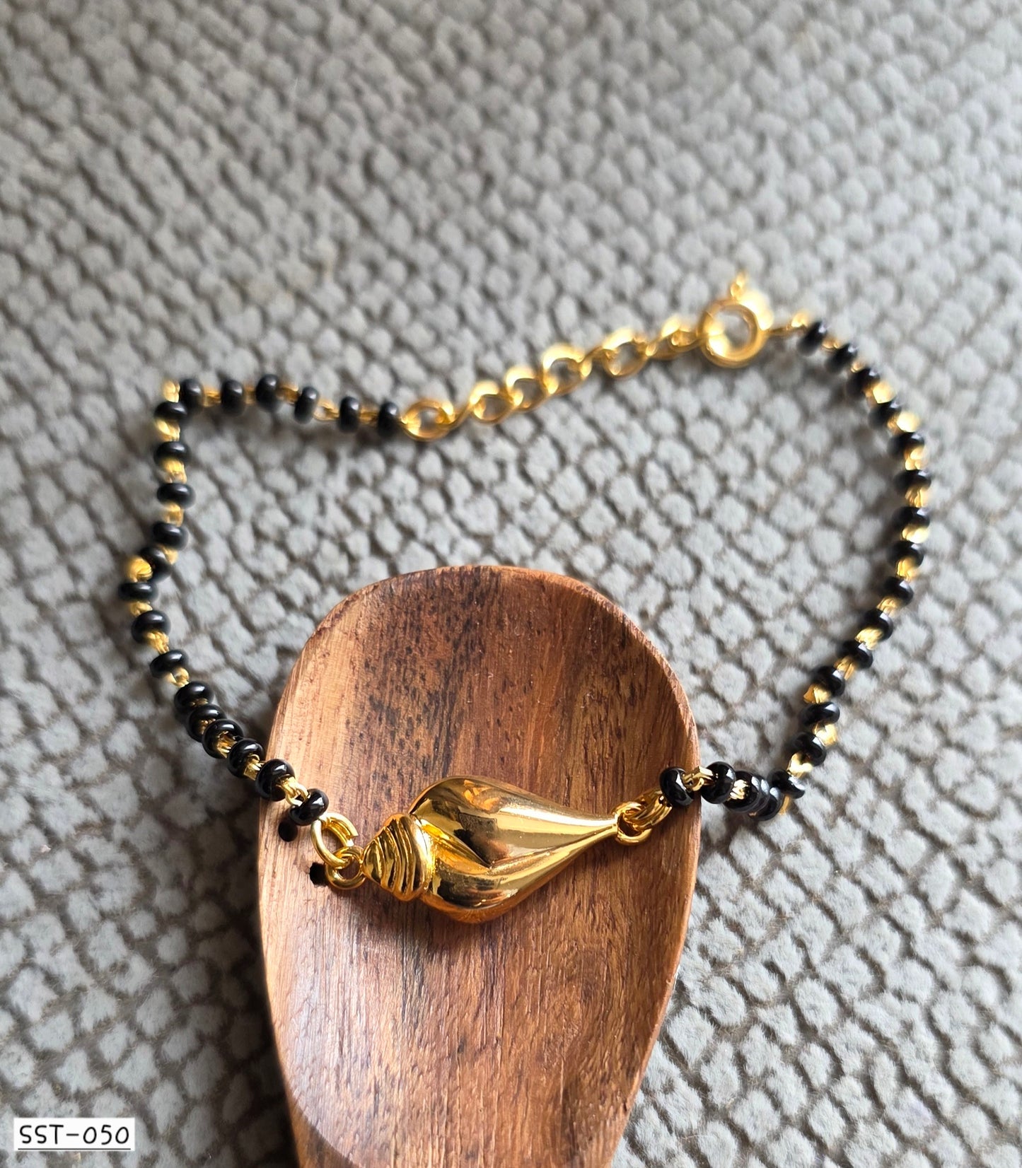 SST 050 | SACRED CONCH MANGALSUTRA BRACELET