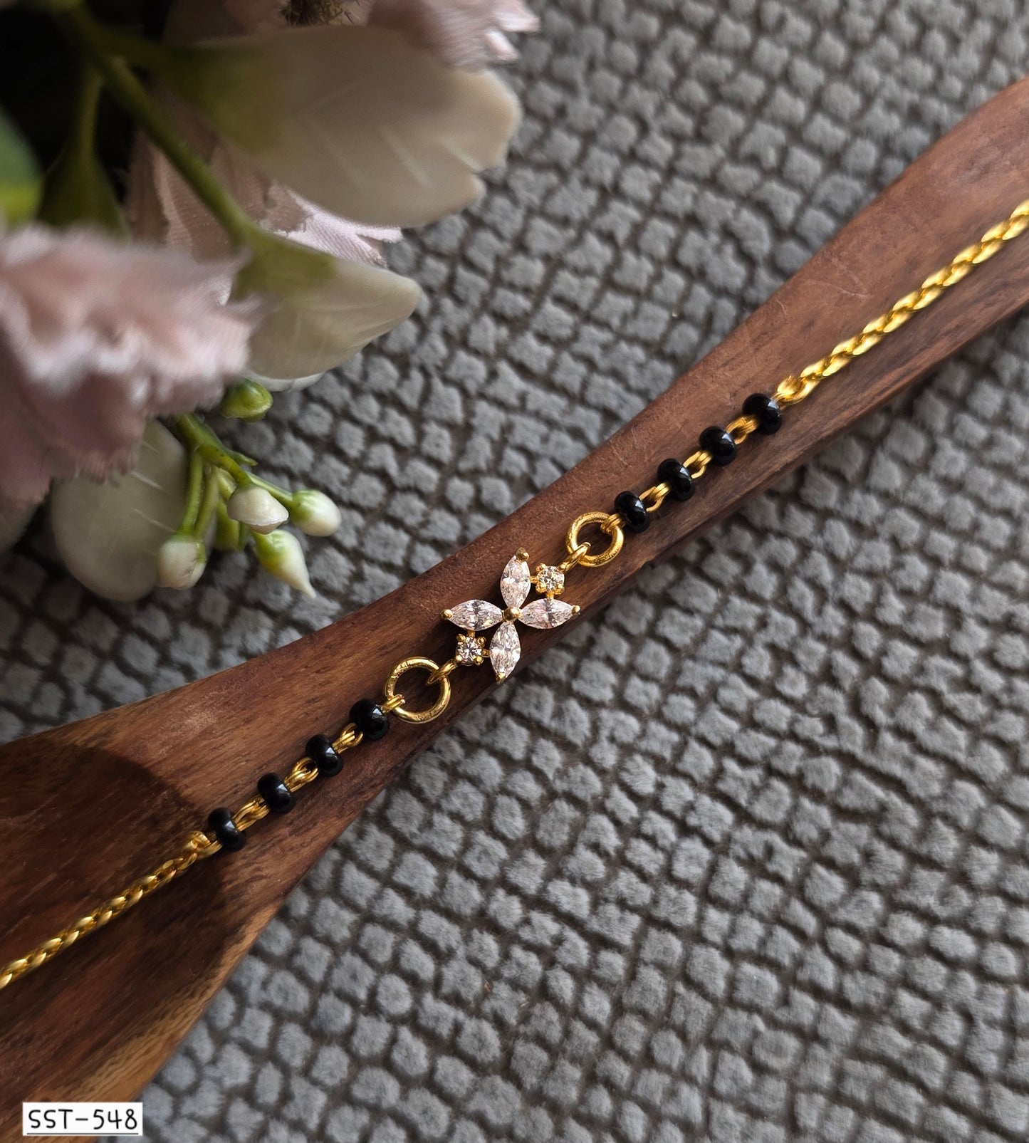 SST 548 | DELICATE FLORAL CHARM HAND MANGALSUTRA