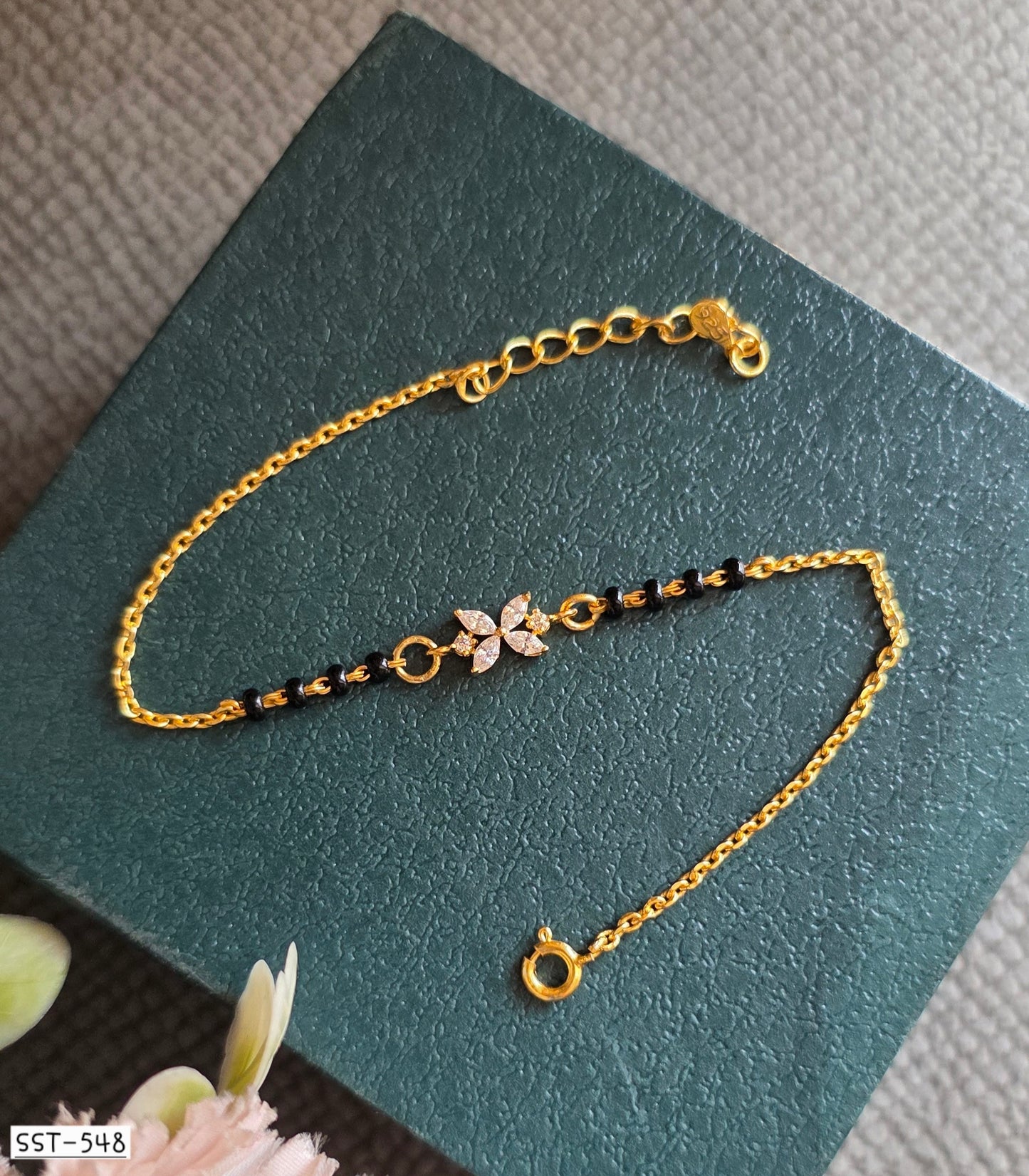SST 548 | DELICATE FLORAL CHARM HAND MANGALSUTRA