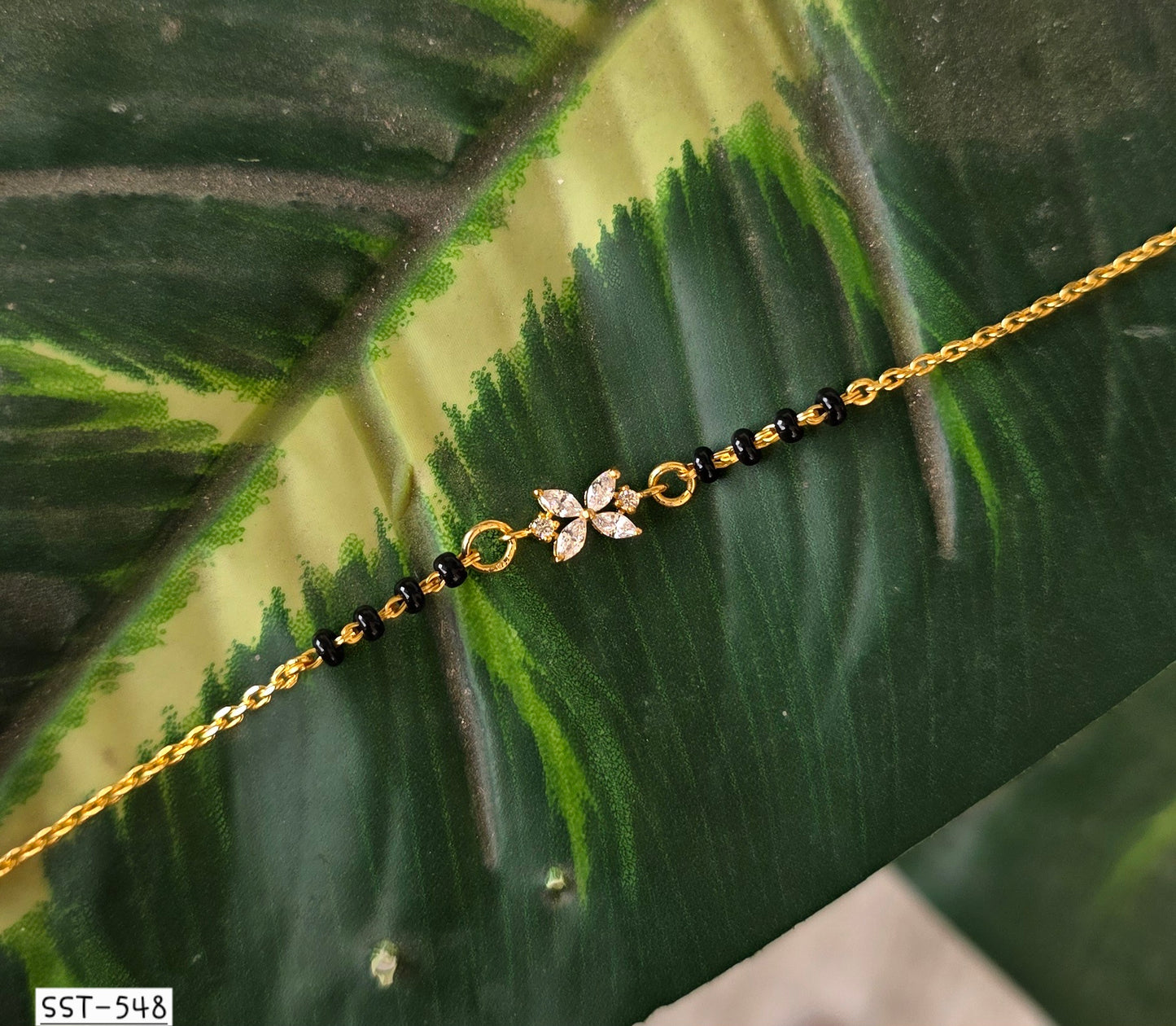 SST 548 | DELICATE FLORAL CHARM HAND MANGALSUTRA