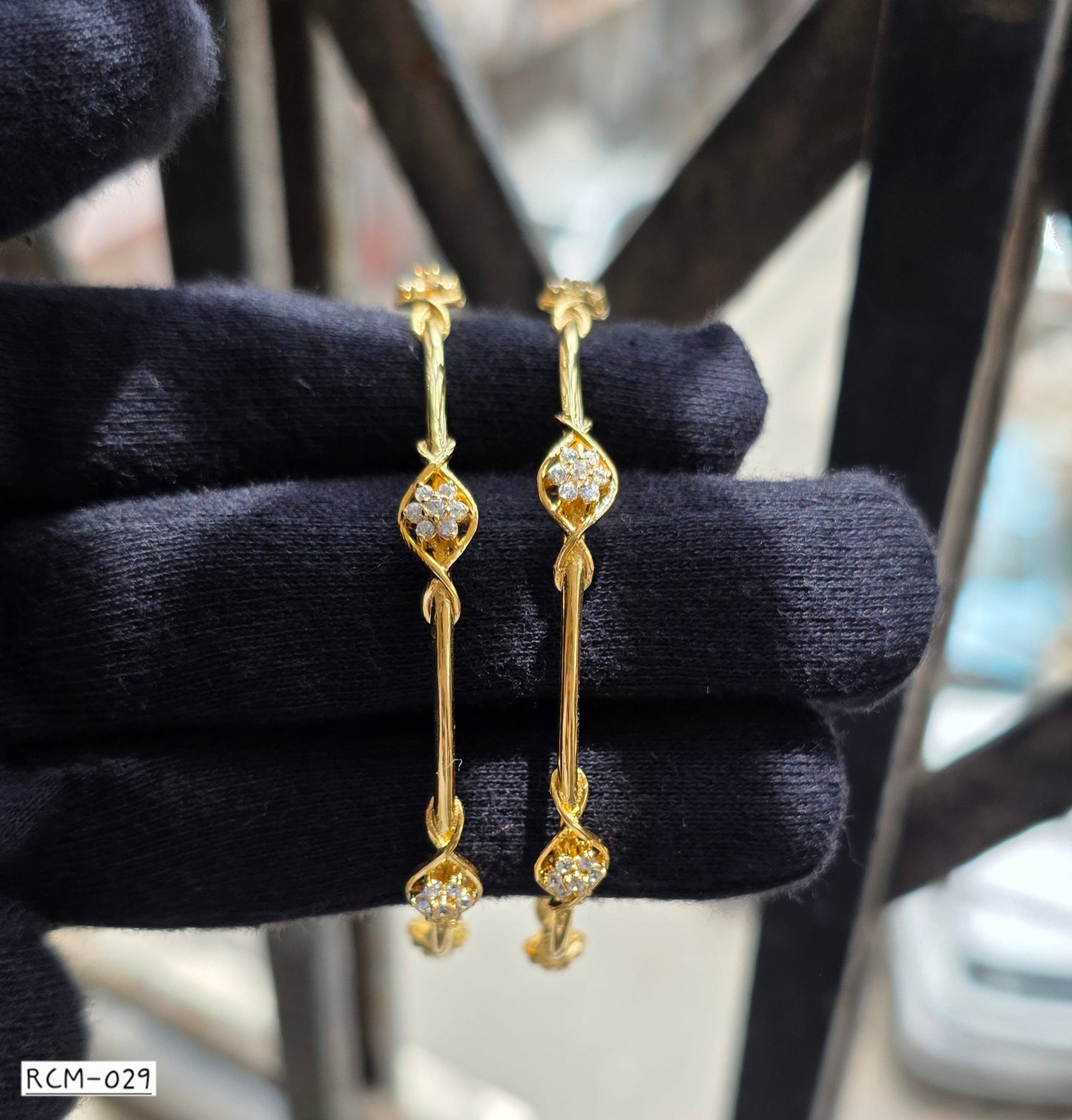 RCM 029 | BANGLES