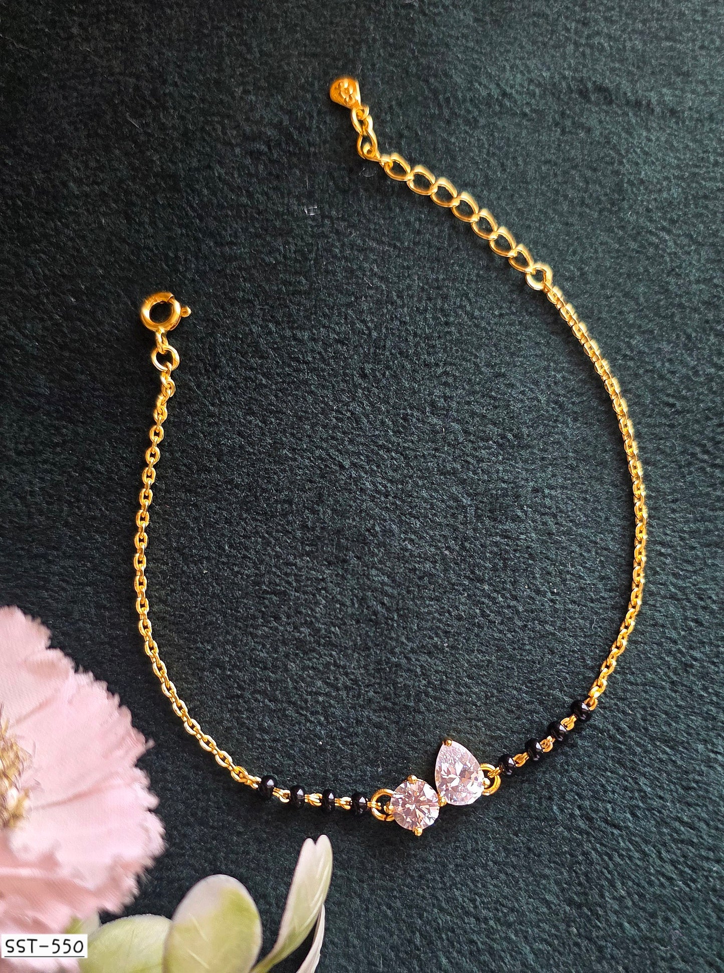 SST 550 | EXQUISITE PEAR GEM HAND MANGALSUTRA