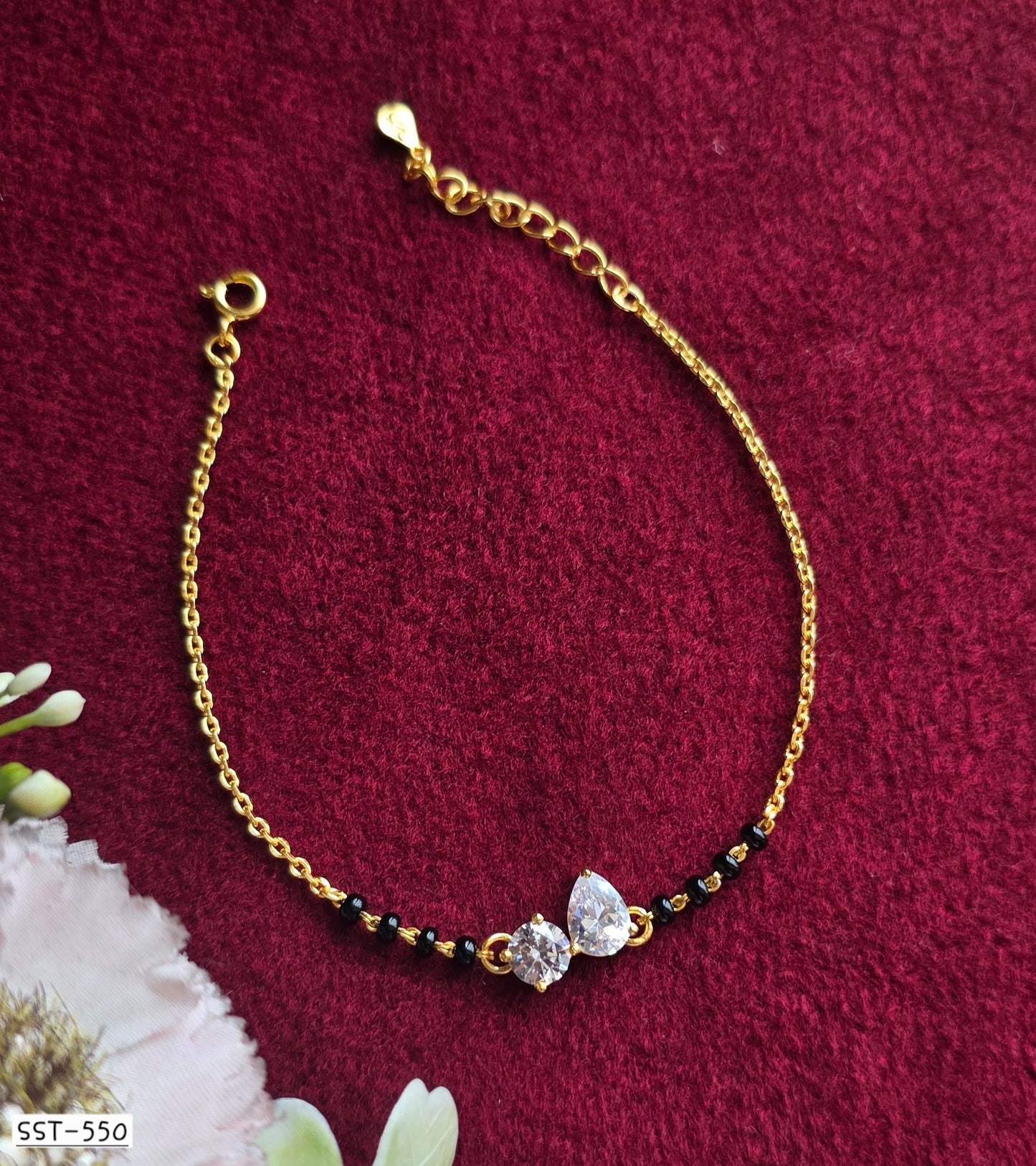 SST 550 | EXQUISITE PEAR GEM HAND MANGALSUTRA