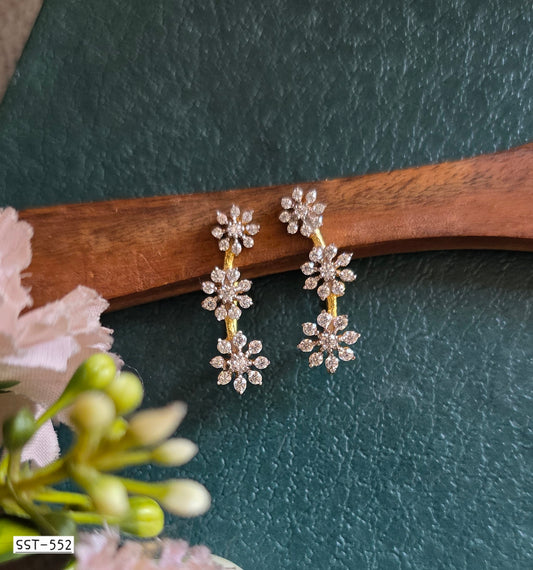 SST 552 | EXQUISITE DIAMOND EARCUFF