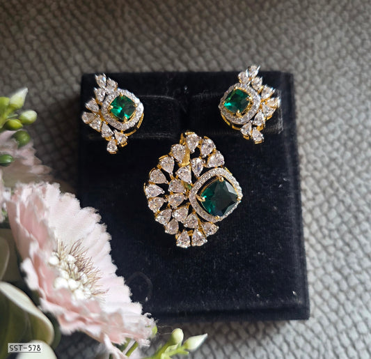 SST 578 | EMERALD GREEN STATEMENT JEWELRY SET WITH DIAMOND HALO
