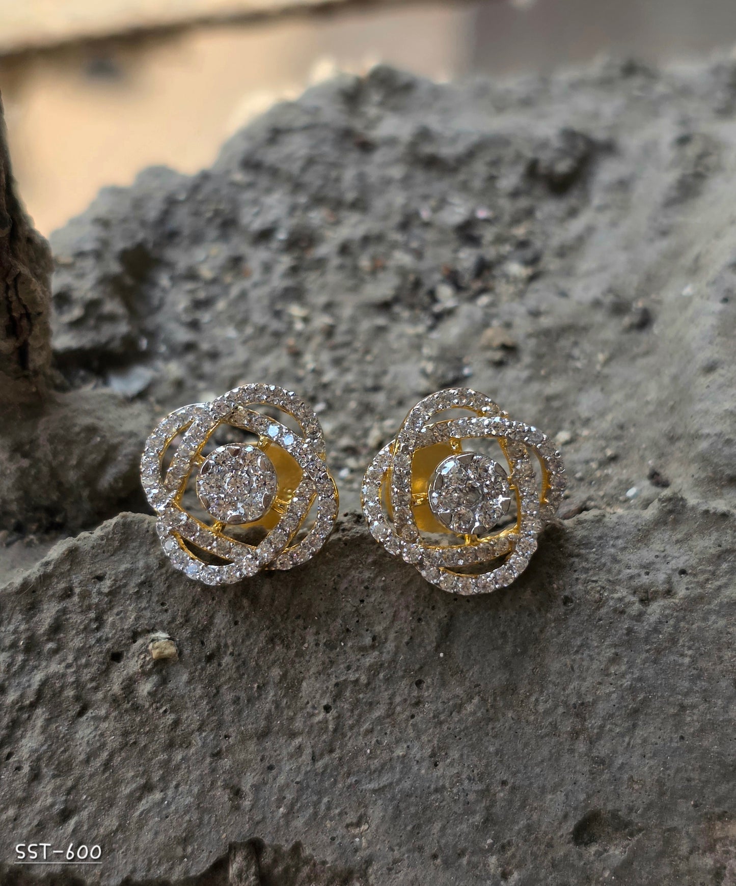 SST 600 | RADIANT FLORAL DIAMOND STUD EARRINGS