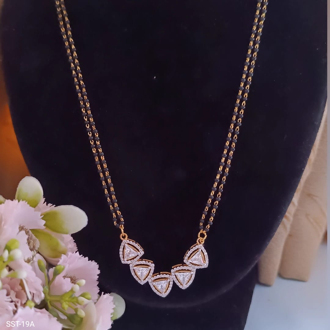 SST 19A | TRADITIONAL TRAIANGLE DOUBLE LINE CHAIN MANGALSUTRA