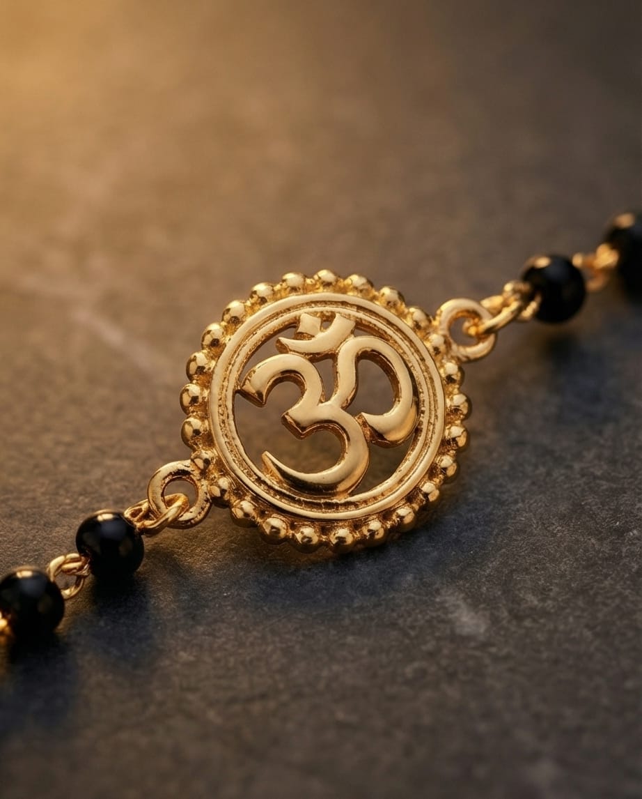 DIVINE OM SILVER BABY NAZARIYA BRACELET