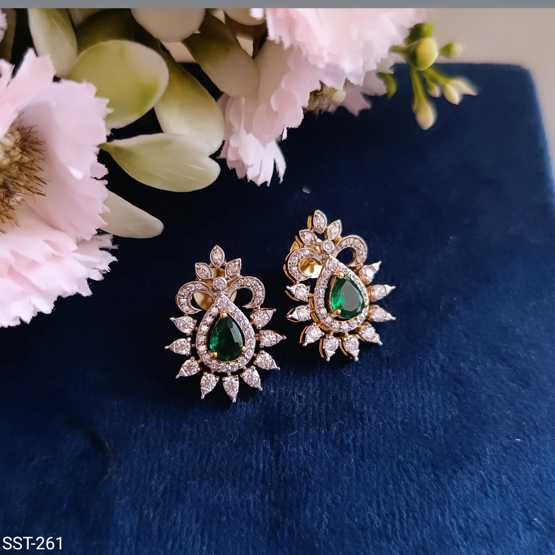 SST 261 | EMERALD AND DIAMOND EARRINGS