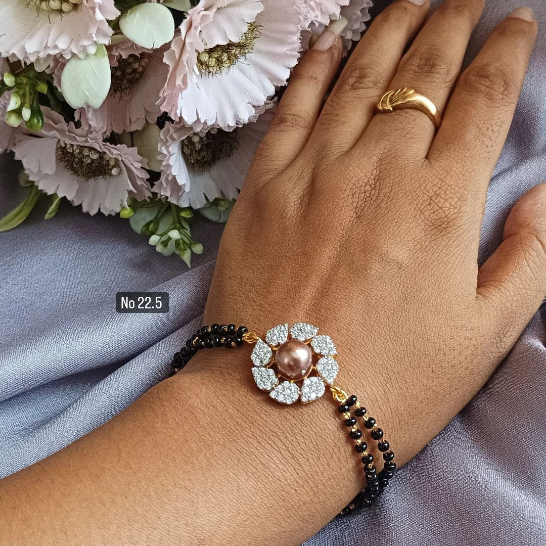 SST 113 | ELEGANT HAND MANGALSUTRA