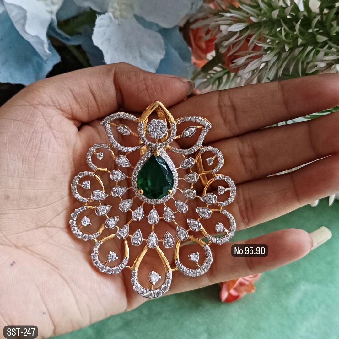 SST 247 | LUXURIUS LOCKETS