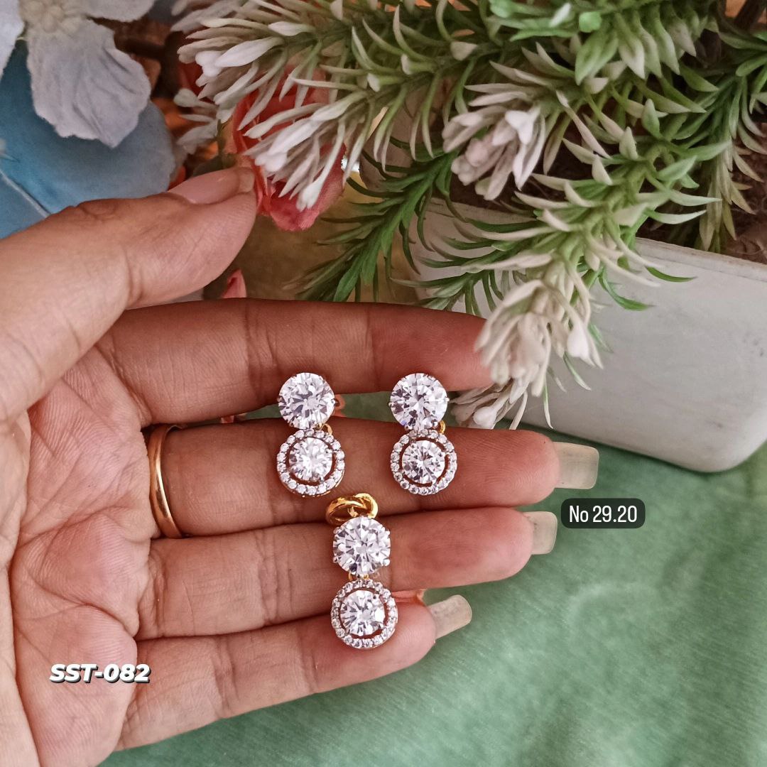 SST 082 | DIAMOND CZ PENDANT & EARRINGS SET