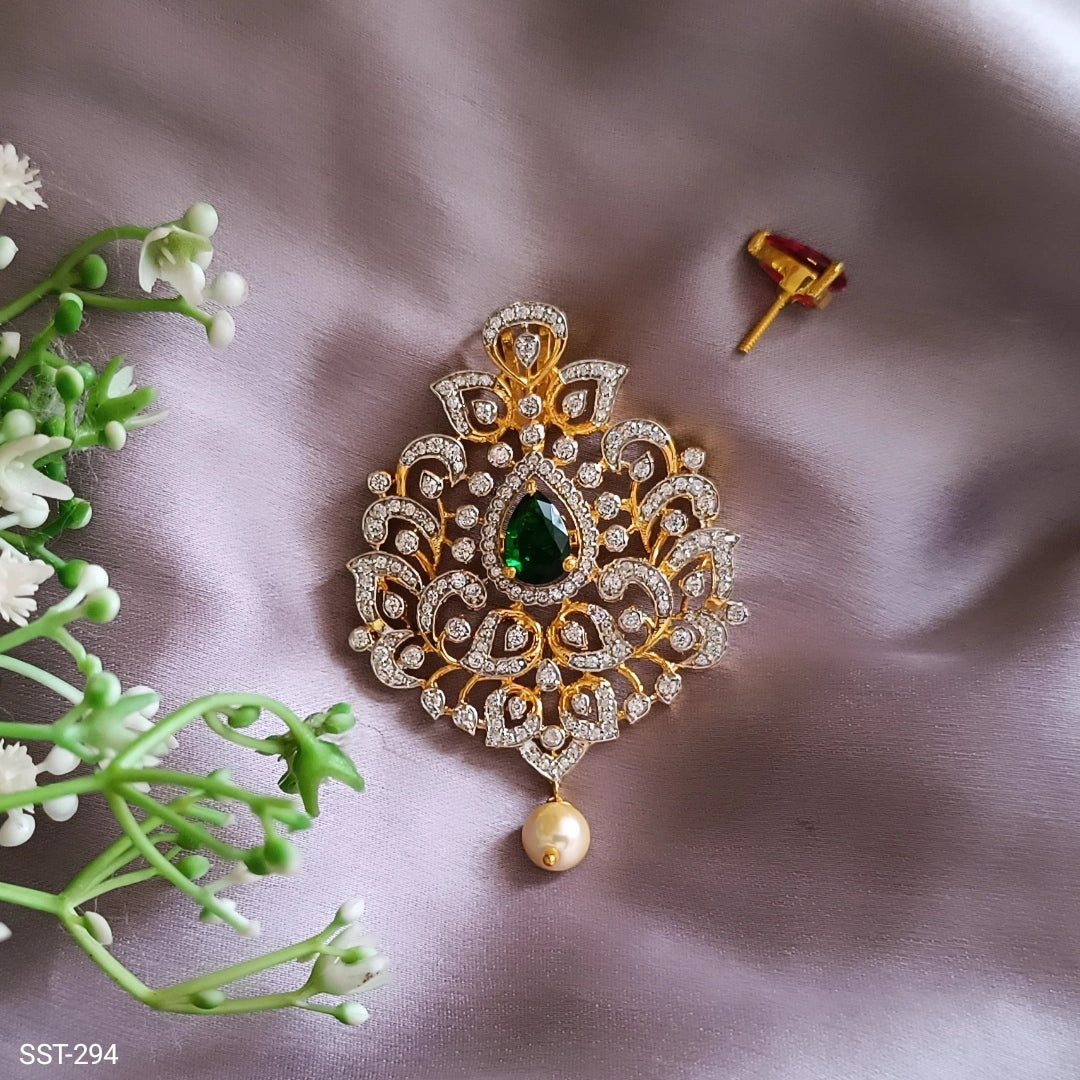 SST 294 | LUXURIOUS EMERALD AND PEARL LOCKETS