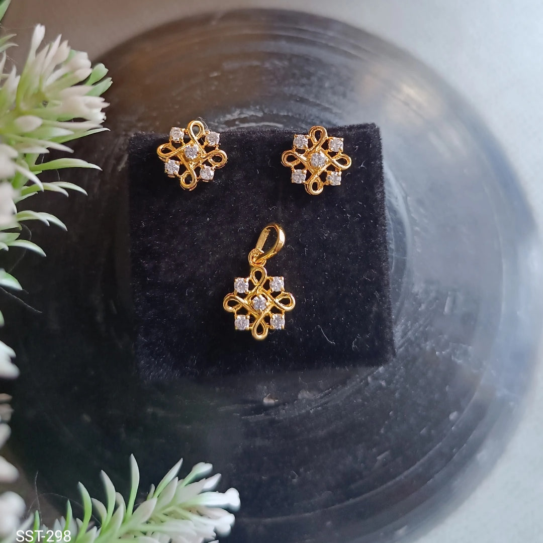 SST 298 | ELEGANT CRYSTAL-SET PENDENT AND EARRINGS