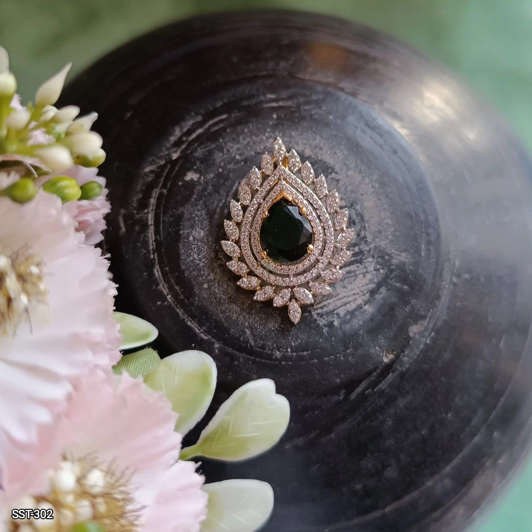 SST 302 | ELEGANT TEARDROP PENDENT