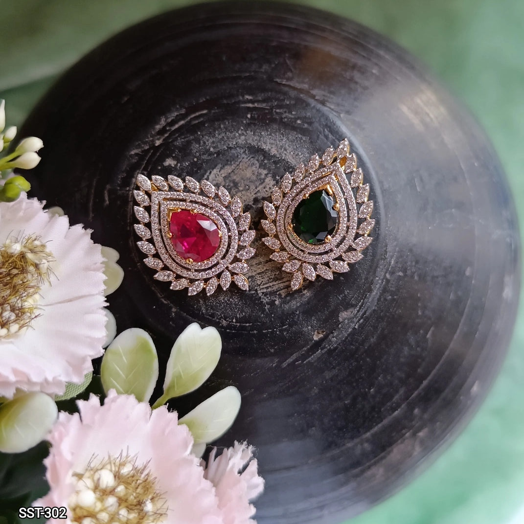 SST 302 | ELEGANT TEARDROP PENDENT
