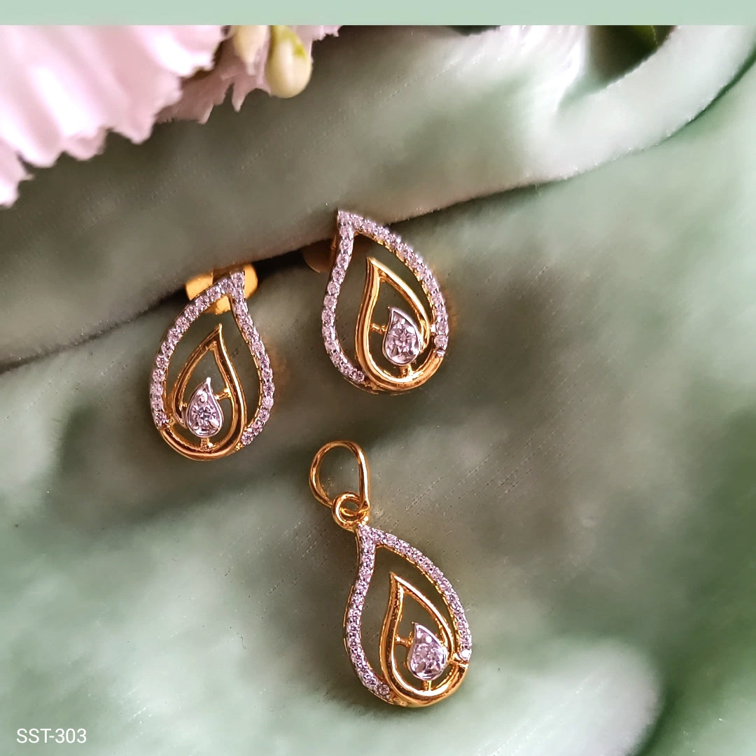 SST 303 | STUNNING DROPLET DESIGN PENDENT AND EARRINGS