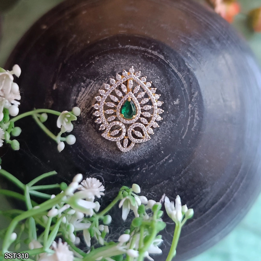 SST 310 | : INTRICATE TEARDROP PENDANT