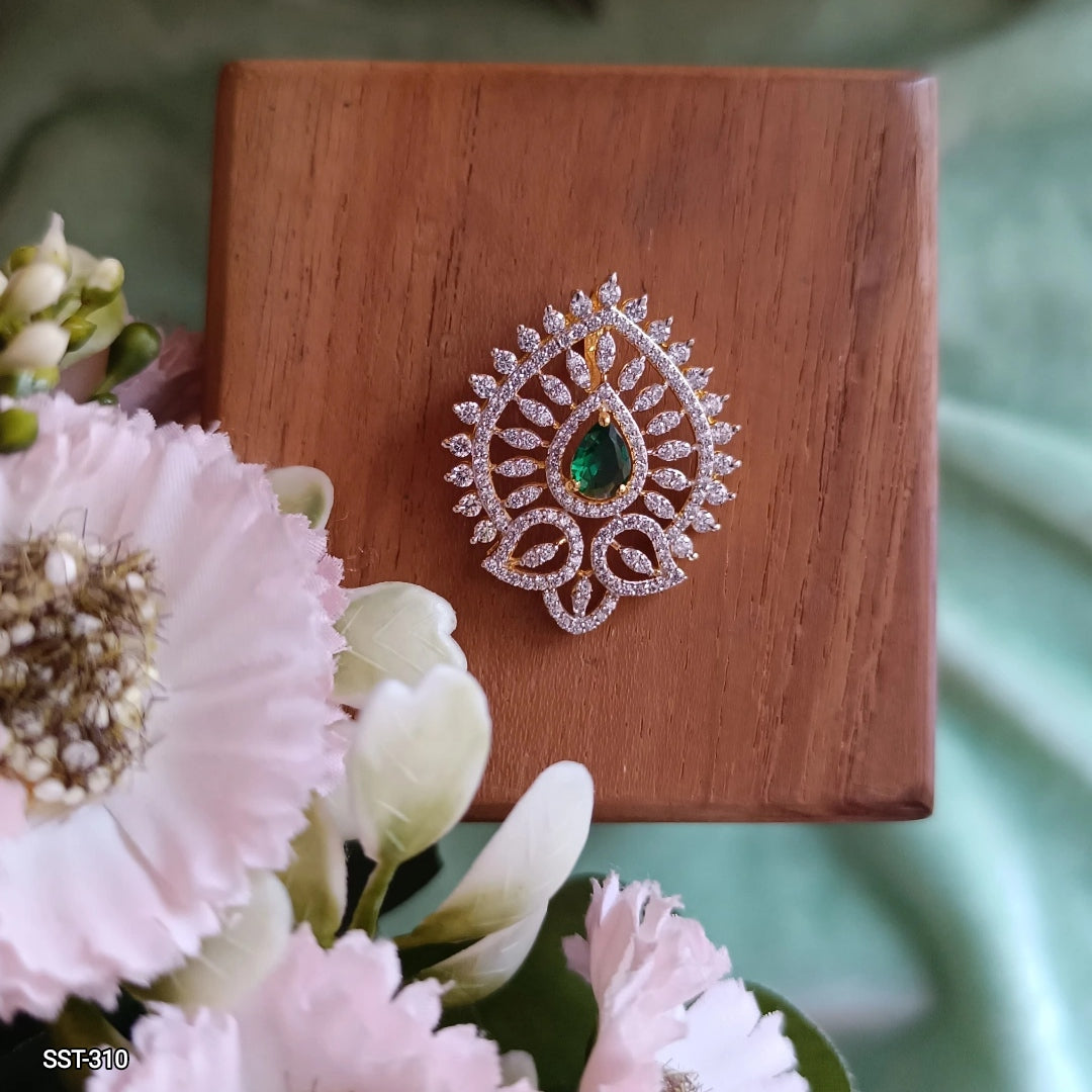 SST 310 | : INTRICATE TEARDROP PENDANT
