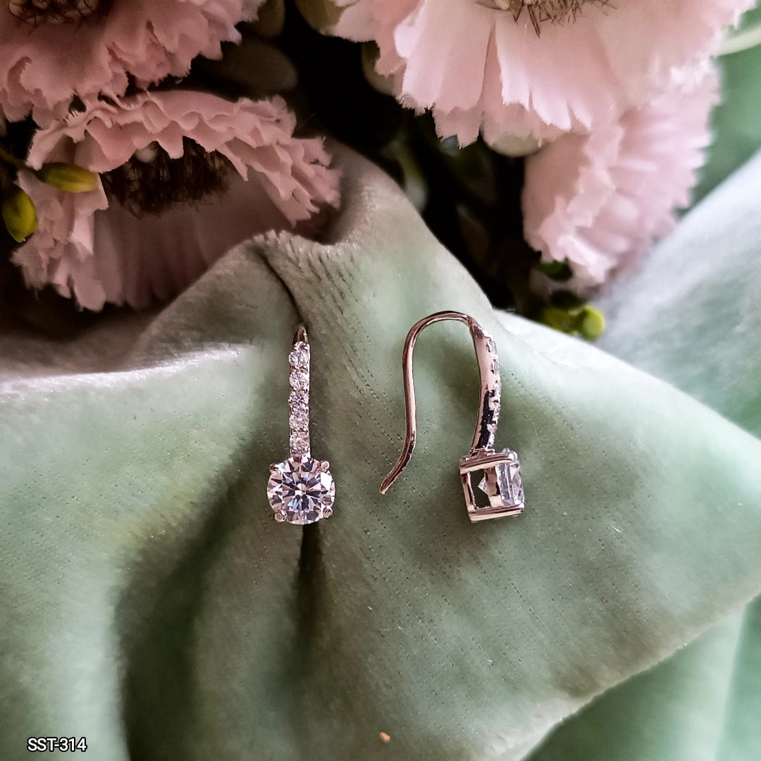 SST 314 | ELEGANT CRYSTAL DROP EARRINGS