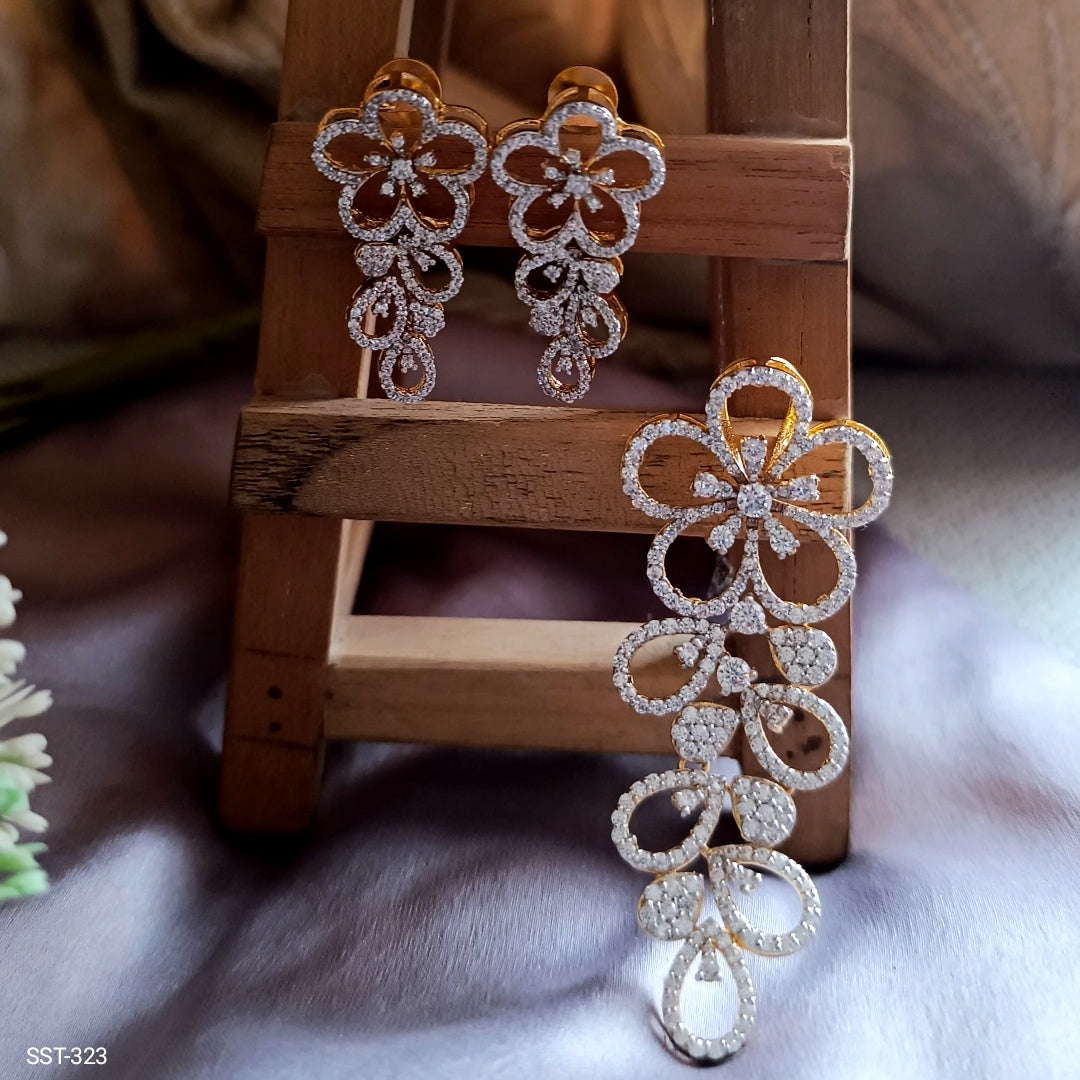 SST 323 | FLORAL PENDANT AND EARRING