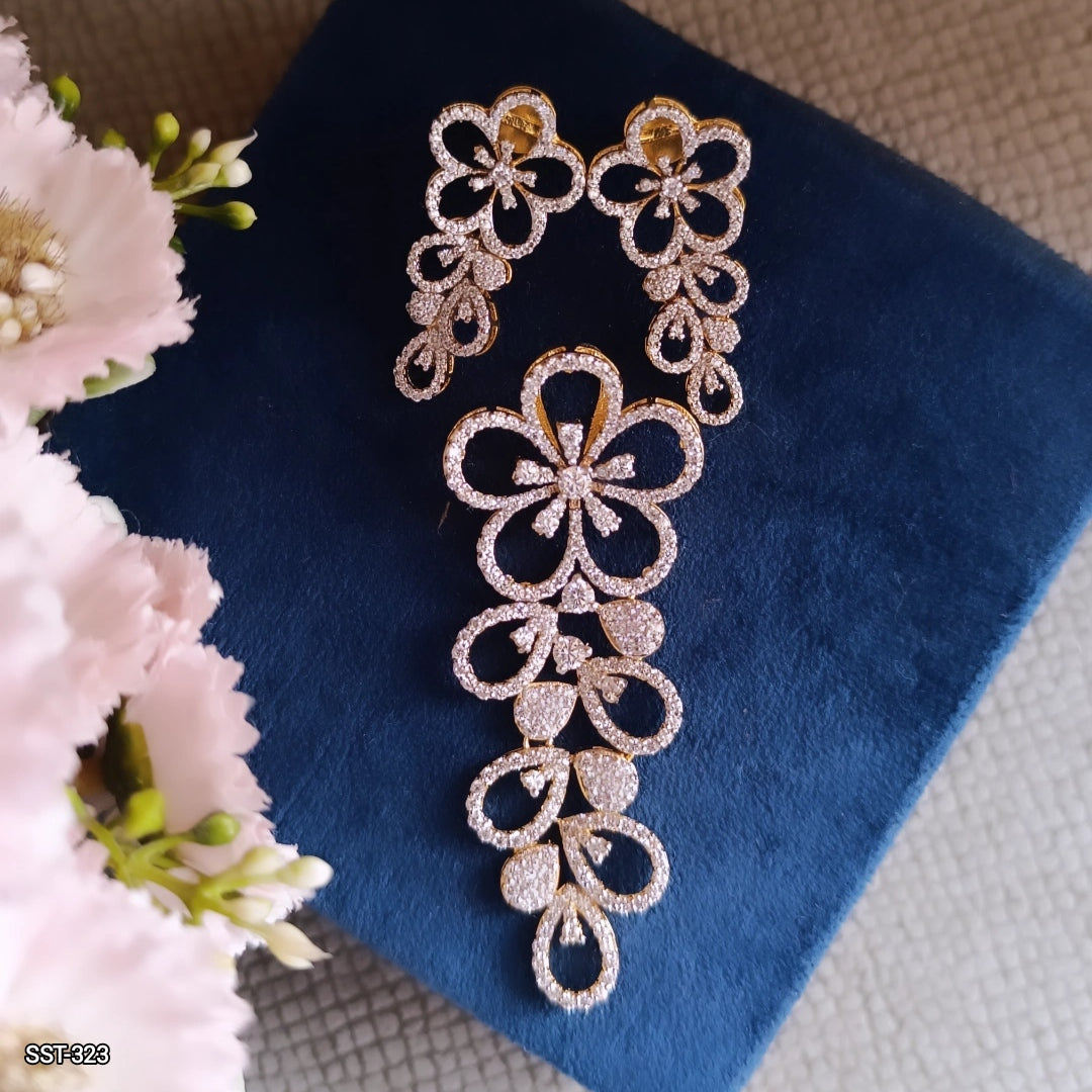 SST 323 | FLORAL PENDANT AND EARRING