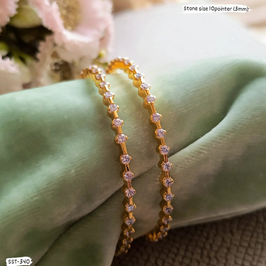 SST 340 | ELEGANT ROUND STONE EMBELLISHED BANGLE SET