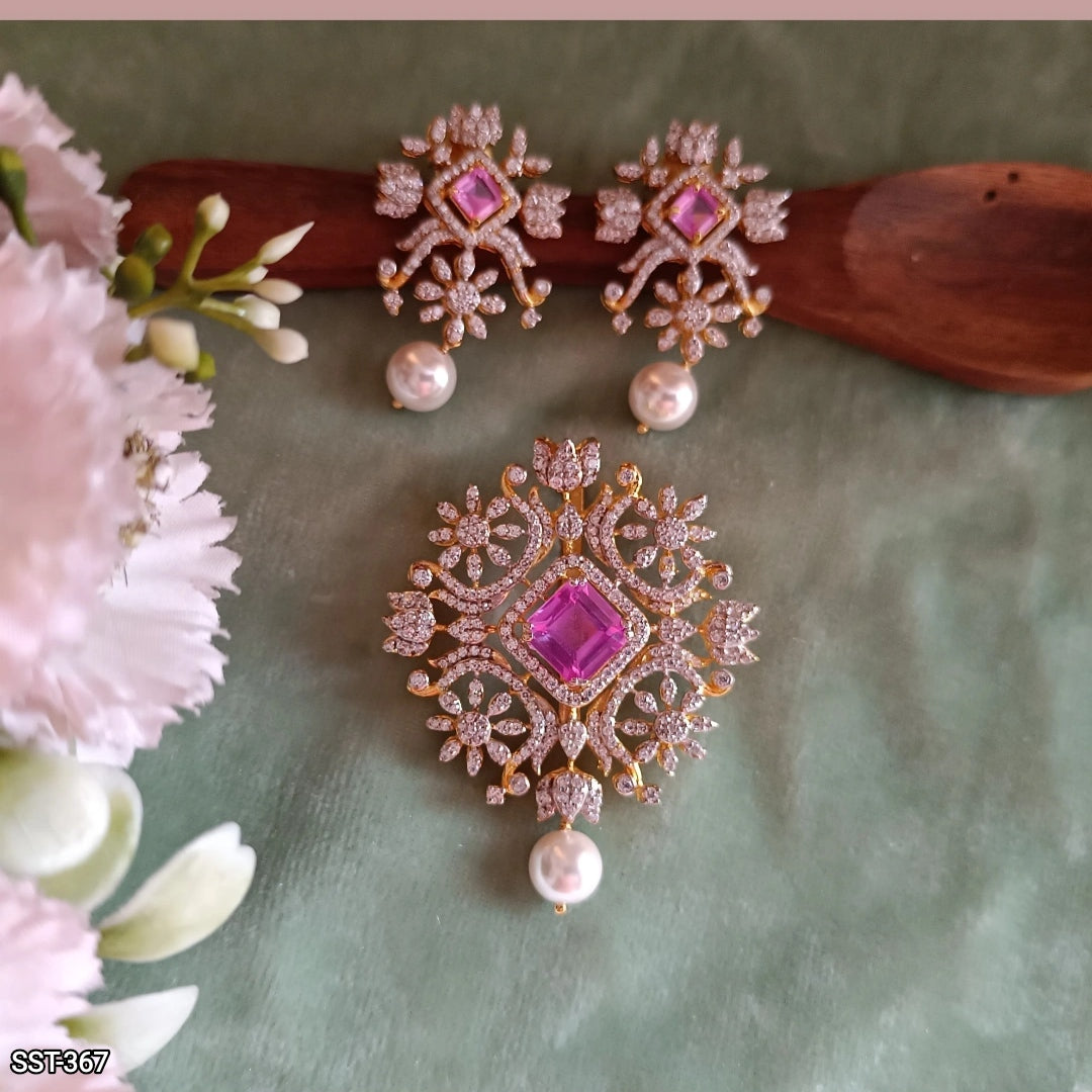 SST 367 | ELEGANT STONE AND PEARL PENDENT AND EARRRINGS