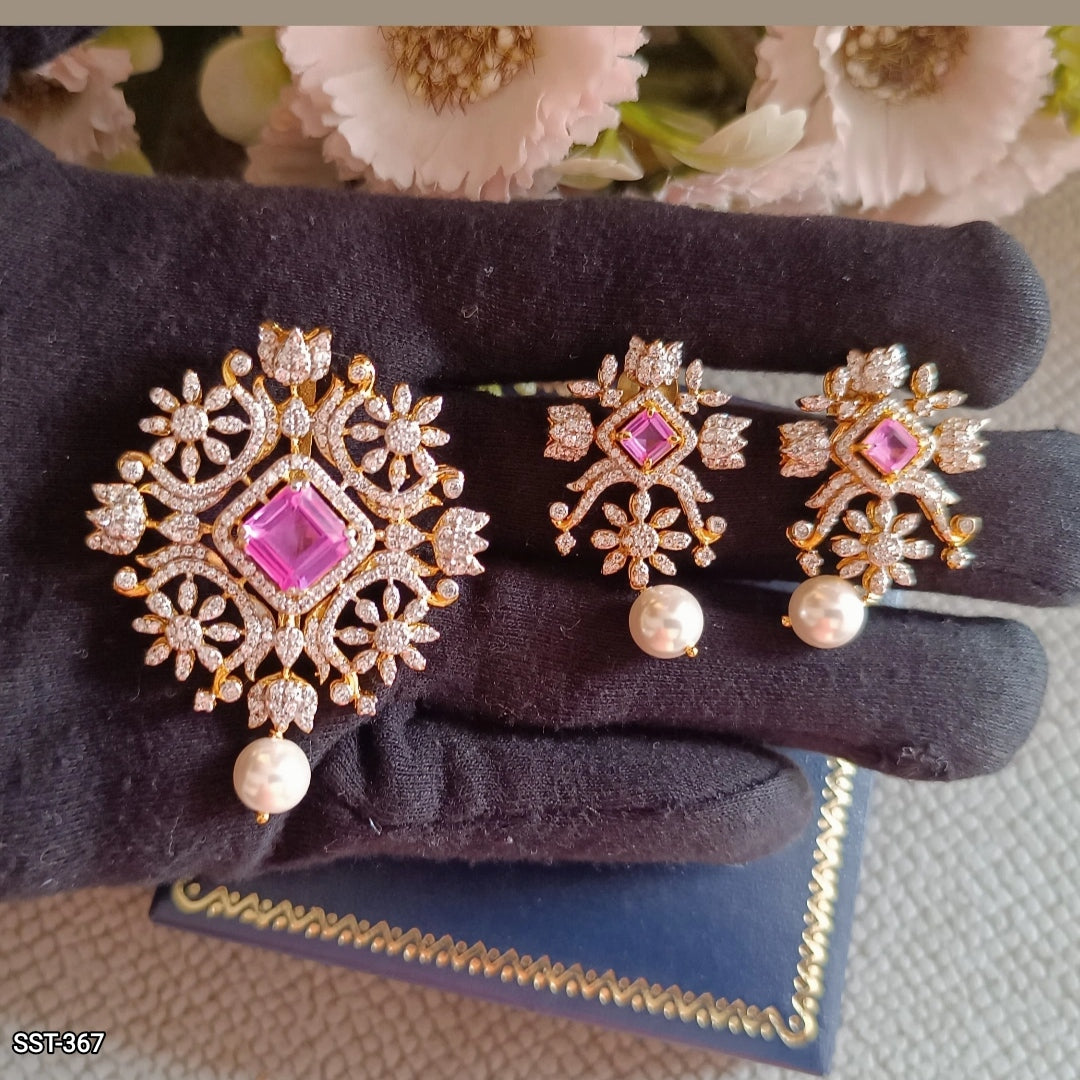 SST 367 | ELEGANT STONE AND PEARL PENDENT AND EARRRINGS