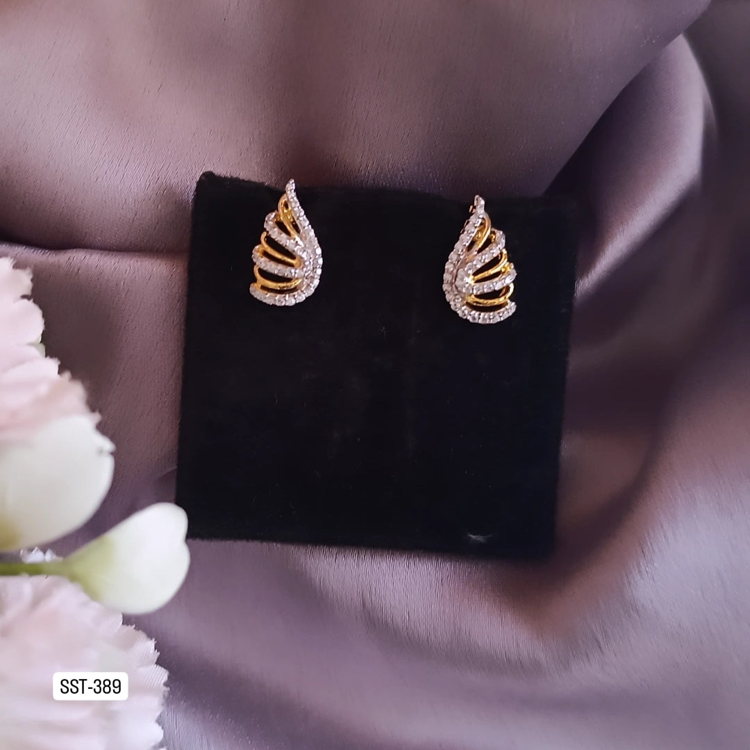 SST 389 | ELEGANT WING DESIGN EARRINGS
