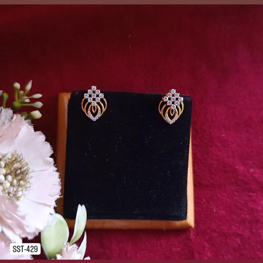 SST 429 | ELEGANT FLOWER DESIGN EARRINGS