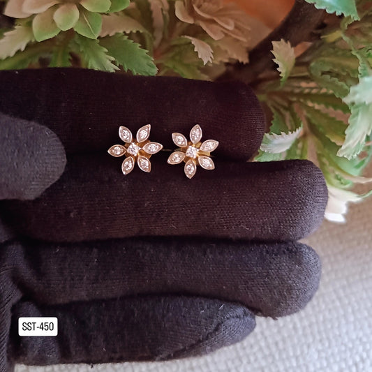 SST 450 | DELICATE FLOWER STUD EARRINGS