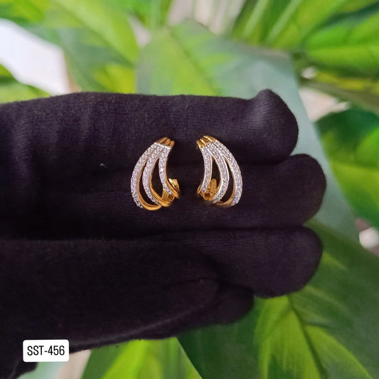 SST 456 | SPARKLING CURVED EARRINGS
