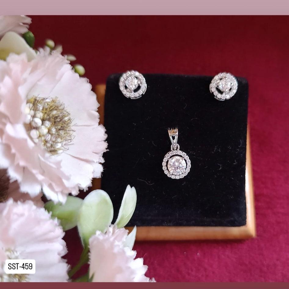 SST 459 | ELEGANT ROUND CUT PENDENT AND EARRINGS SET