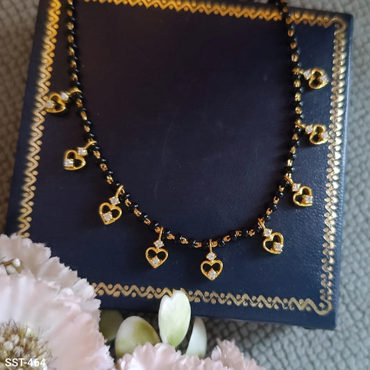 SST 464 | HEART PENDANT BLACK BEAD MANGALSUTRA