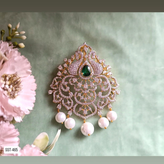 SST 465 | EMERALD AND PEARL PENDENT