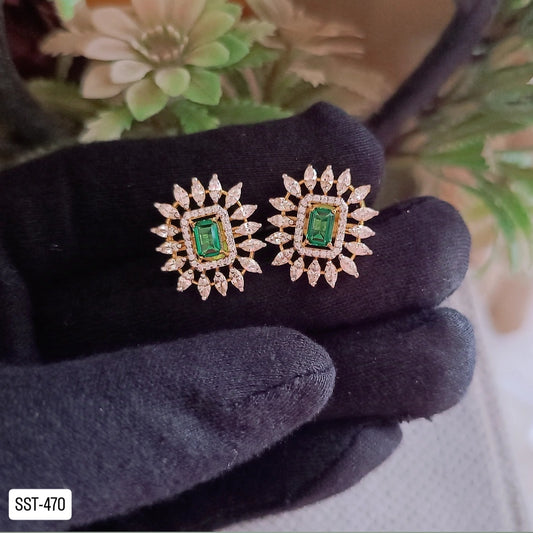 SST 470 | EMERALD CZ SQUARE STUD EARRINGS
