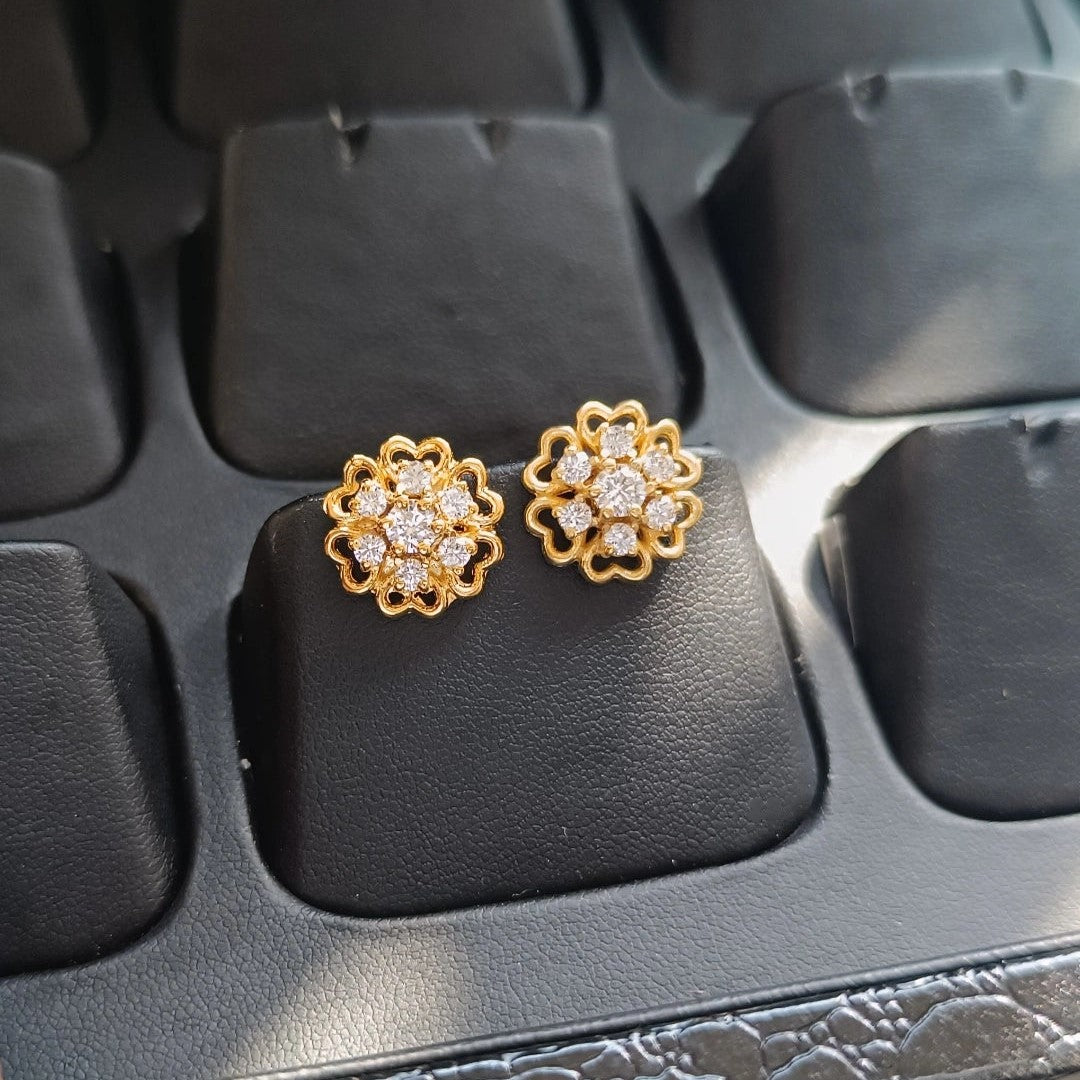 SST 295 | FLOWER SHAPE STUD EARRINGS